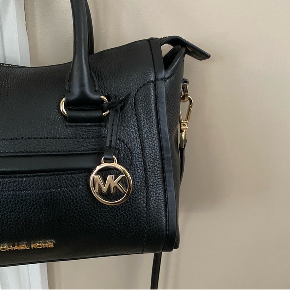 Michael Kors Carine Classic Black Medium Pebbled Genuine Leather Satchel Handbag - Picture 5 of 13